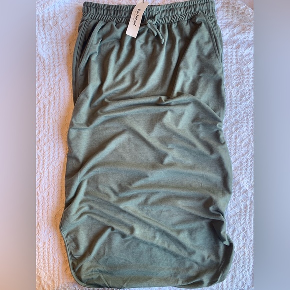 Three Bird Nest Sage Pencil Skirt - Picture 4 of 14